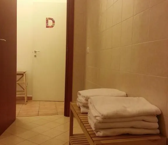 Aloha Nocleg ze śniadaniem 2*