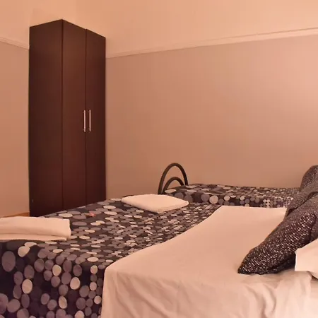 Aloha Bed and breakfast 2*